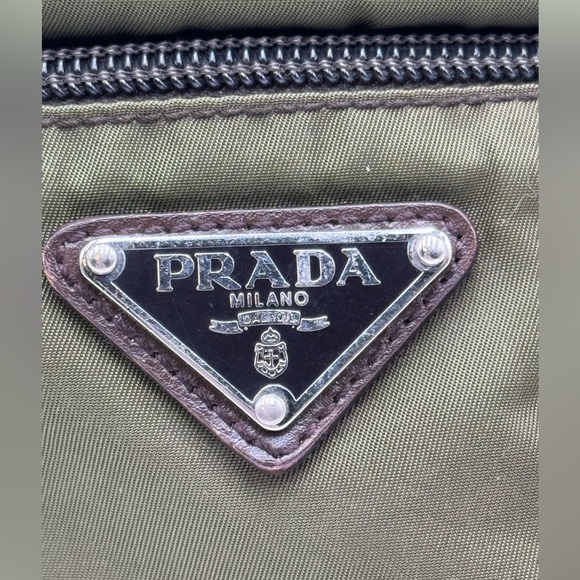 Prada - Authentic - Nylon/Canvas Messenger Crossbody - Green - Picture 3 of 16